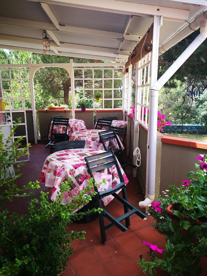 Casa Margherita Affittacamere B&B 폴로니카 외부 사진