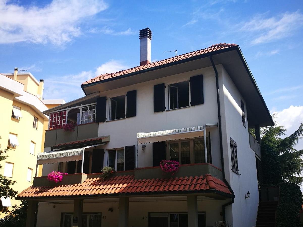 Casa Margherita Affittacamere B&B 폴로니카 외부 사진