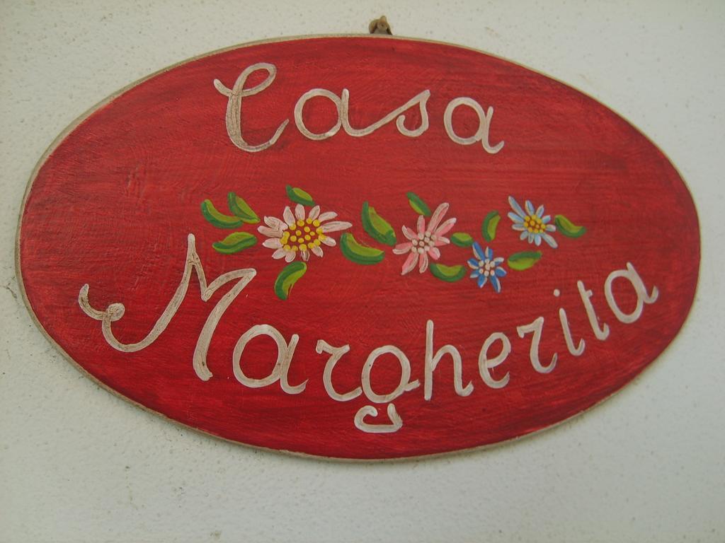 Casa Margherita Affittacamere B&B 폴로니카 외부 사진